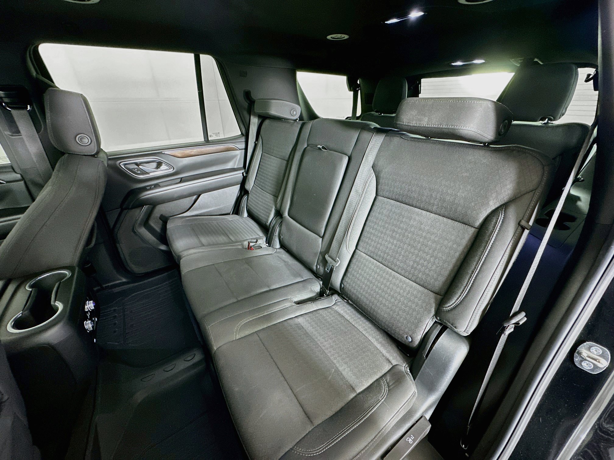Used 2023 GMC Yukon SLE w/ Gmc Pro Safety Plus Package RWD image 28