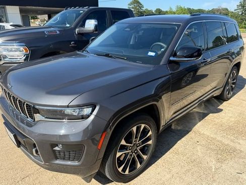 Used 2023 Jeep Grand Cherokee L Overland AWD/4WD image 2