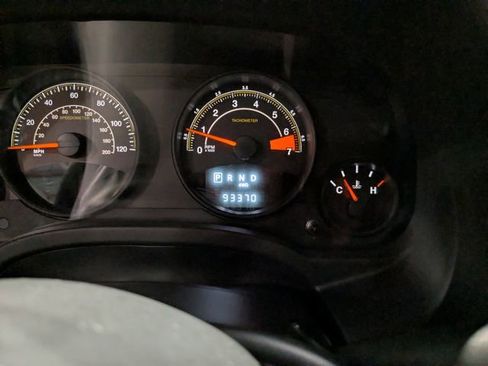 Used 2016 Jeep Patriot Sport image 30