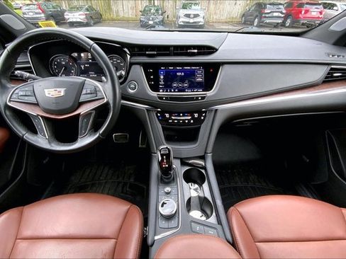 Used 2023 Cadillac XT5 Sportv w/ Technology Package AWD/4WD image 14