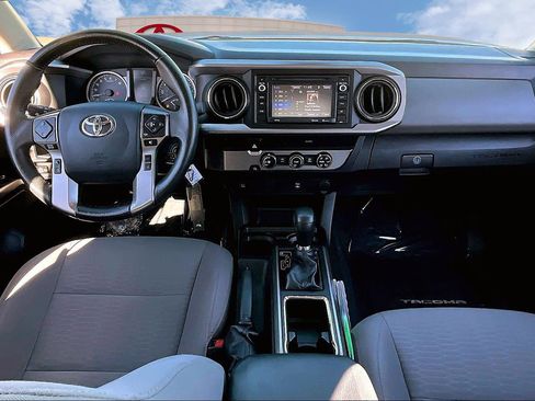 Certified 2019 Toyota Tacoma SR5 image 15