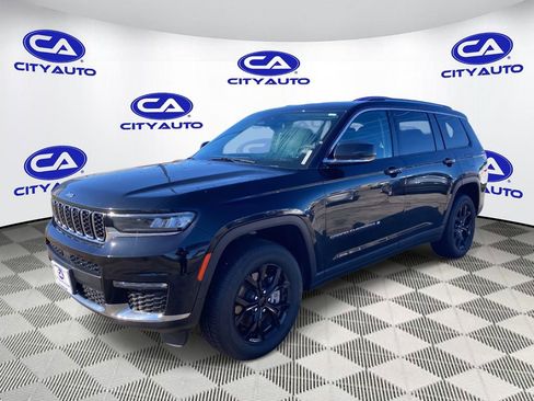 Used 2023 Jeep Grand Cherokee L Limited image 7