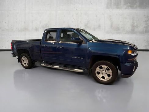 Used 2017 Chevrolet Silverado 1500 LT w/ All Star Edition image 4