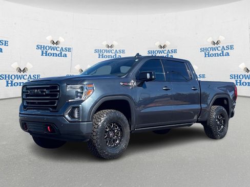 Used 2020 GMC Sierra 1500 AT4 w/ Technology Package image 2