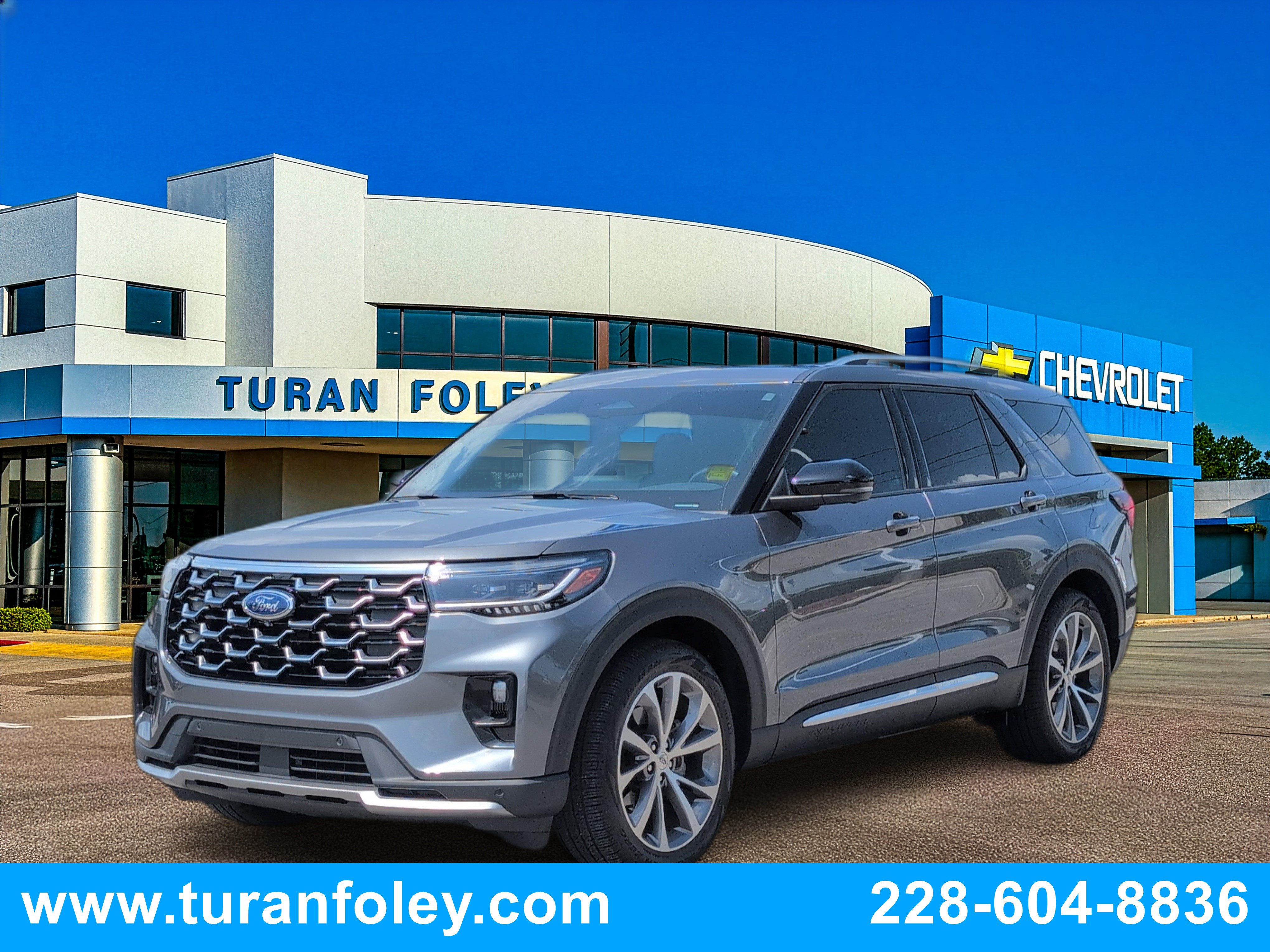 Used 2025 Ford Explorer Platinum w/ Ultimate Package RWD image 1