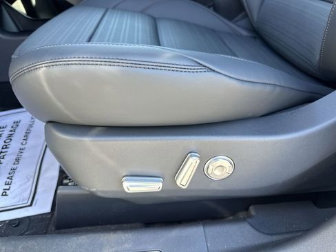 New 2026 Lincoln Nautilus Reserve w/ Jet Appearance Package AWD/4WD image 12