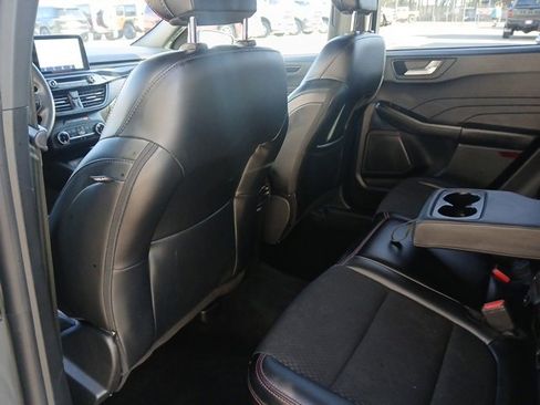 Used 2025 Ford Escape ST-Line image 11