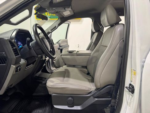 Used 2022 Ford F250 XL w/ Power Equipment Group AWD/4WD image 12