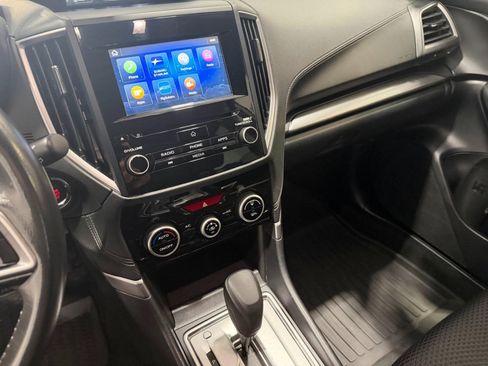 Used 2022 Subaru Forester Premium image 17