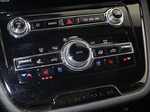 Used 2022 Lincoln Corsair Reserve w/ Elements Package image 27