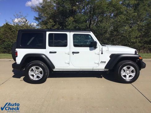 Used 2023 Jeep Wrangler Sport S image 2