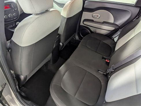 Used 2016 Kia Soul image 15