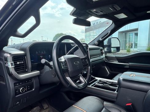 Certified 2023 Ford F250 Platinum AWD/4WD image 9