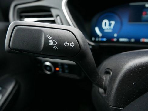 Used 2024 Ford Escape Platinum image 25