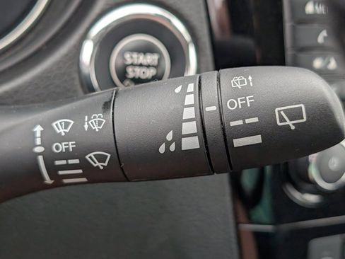 Used 2022 Nissan Rogue Sport SV w/ Technology Package image 24