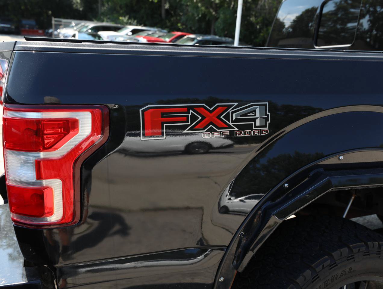 Used 2018 Ford F150 XLT w/ Equipment Group 302A Luxury AWD/4WD image 7
