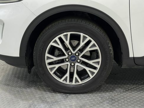 Used 2020 Ford Escape SEL image 34