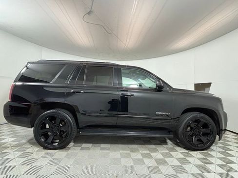 Used 2017 GMC Yukon Denali w/ Open Road Package AWD/4WD image 8