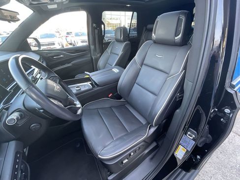 Used 2023 Cadillac Escalade Sport w/ LPO, ONYX Package AWD/4WD image 20