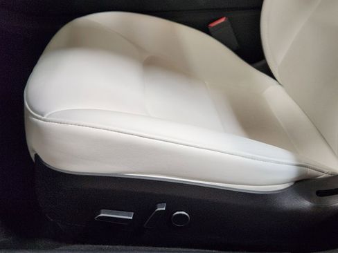 Used 2022 Tesla Model 3 Long Range image 45