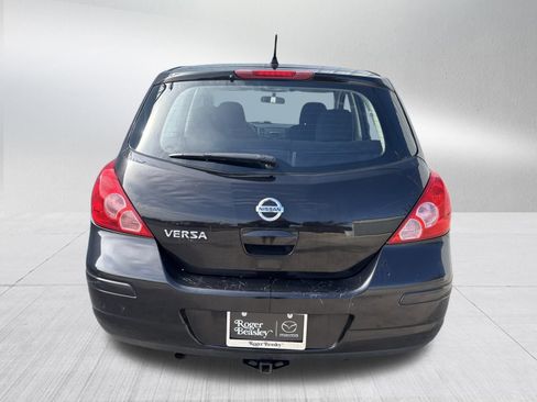 Used 2011 Nissan Versa 1.8 S w/ Plus Pkg image 7