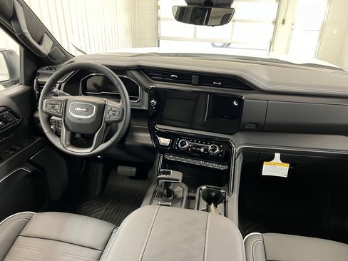 Used 2024 GMC Sierra 1500 AT4X w/ AT4X AEV Edition image 28