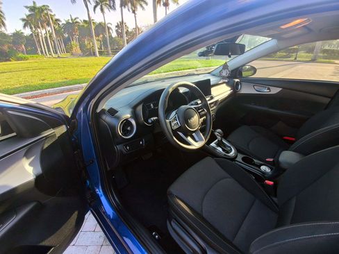 Used 2022 Kia Forte LXS FWD image 20