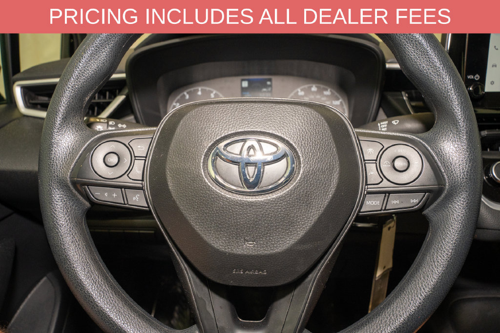 Used 2025 Toyota Corolla LE FWD image 17