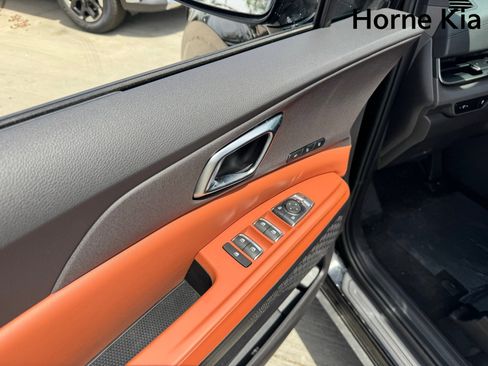 New 2026 Kia Carnival EX FWD image 10