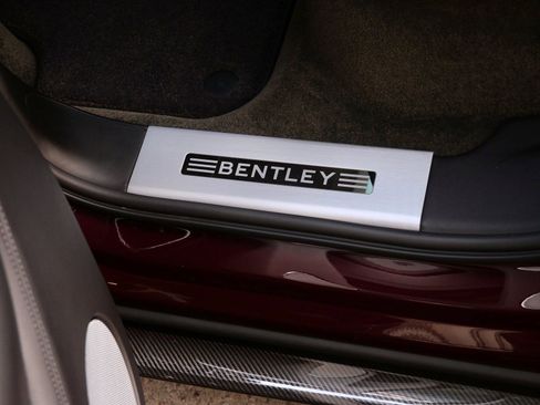 Used 2022 Bentley Bentayga image 20