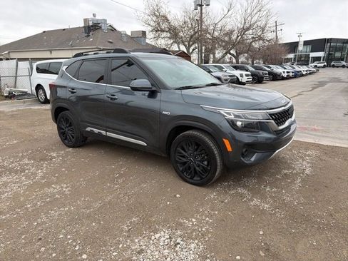 Certified 2022 Kia Seltos Nightfall Edition image 1