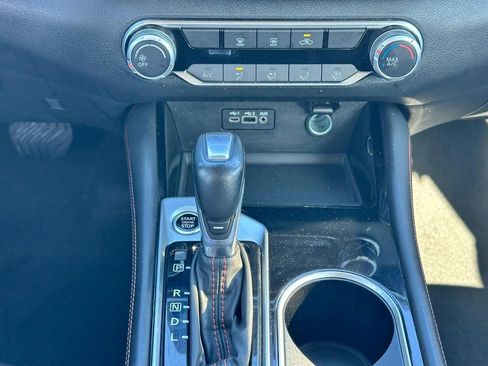 Used 2024 Nissan Altima 2.5 SR image 14