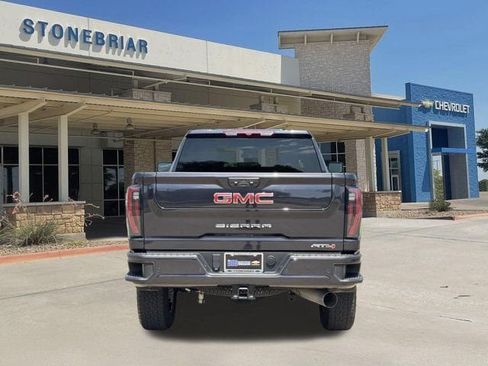 Used 2026 GMC Sierra 2500 AT4 AWD/4WD image 6