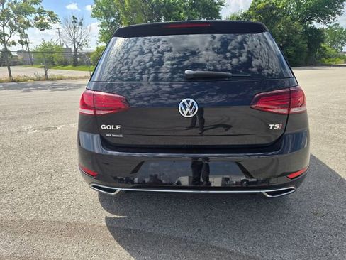 Used 2018 Volkswagen Golf S FWD image 4