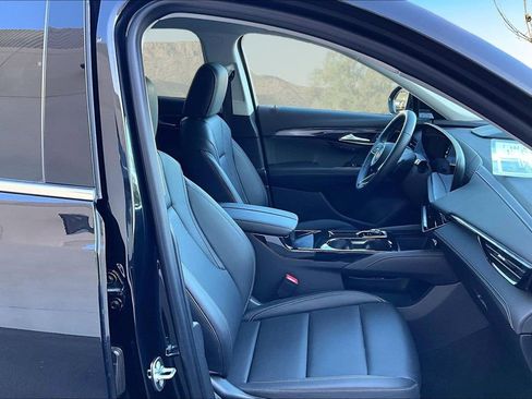 Used 2025 Buick Envision Preferred image 7