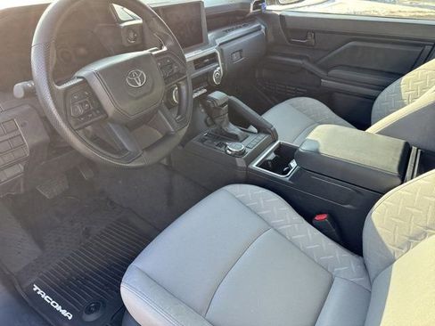 Used 2025 Toyota Tacoma SR5 image 12