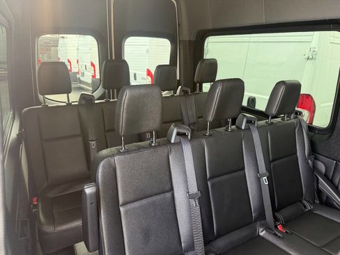 Used 2023 Mercedes-Benz Sprinter 1500 image 13