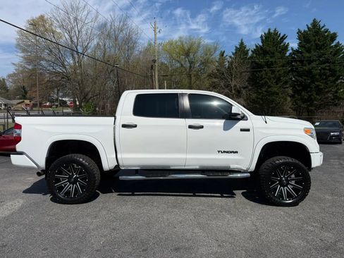 Used 2017 Toyota Tundra Platinum image 5