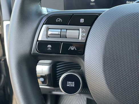 Certified 2025 Hyundai Ioniq 5 SEL image 8