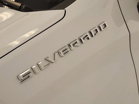 Used 2022 Chevrolet Silverado 1500 Custom RWD image 12