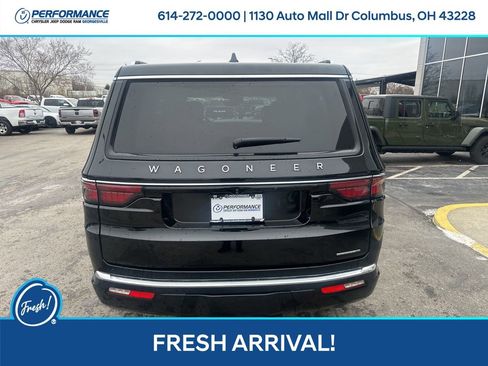 Used 2024 Jeep Wagoneer Series III w/ Premium Group I image 5