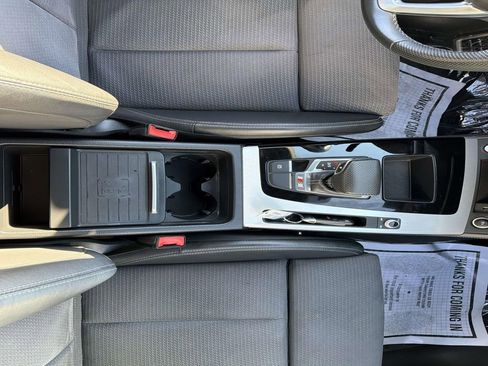 Used 2021 Audi SQ5 Premium Plus w/ Premium Plus Package image 20