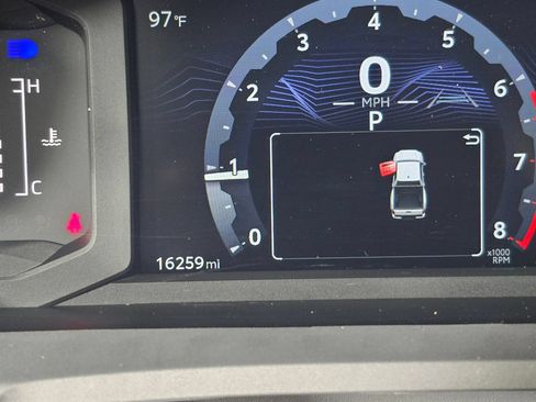 Used 2024 Toyota Tacoma SR5 RWD image 18
