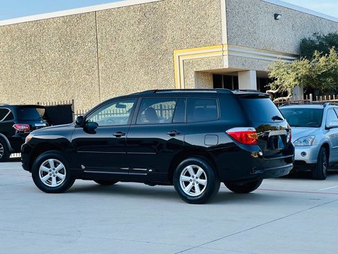 Used 2010 Toyota Highlander SE image 6
