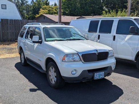 Used 2003 Lincoln Aviator AWD image 9
