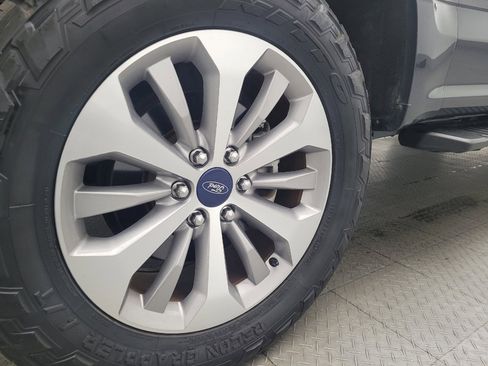 Used 2017 Ford F150 XL w/ Equipment Group 101A Mid image 31