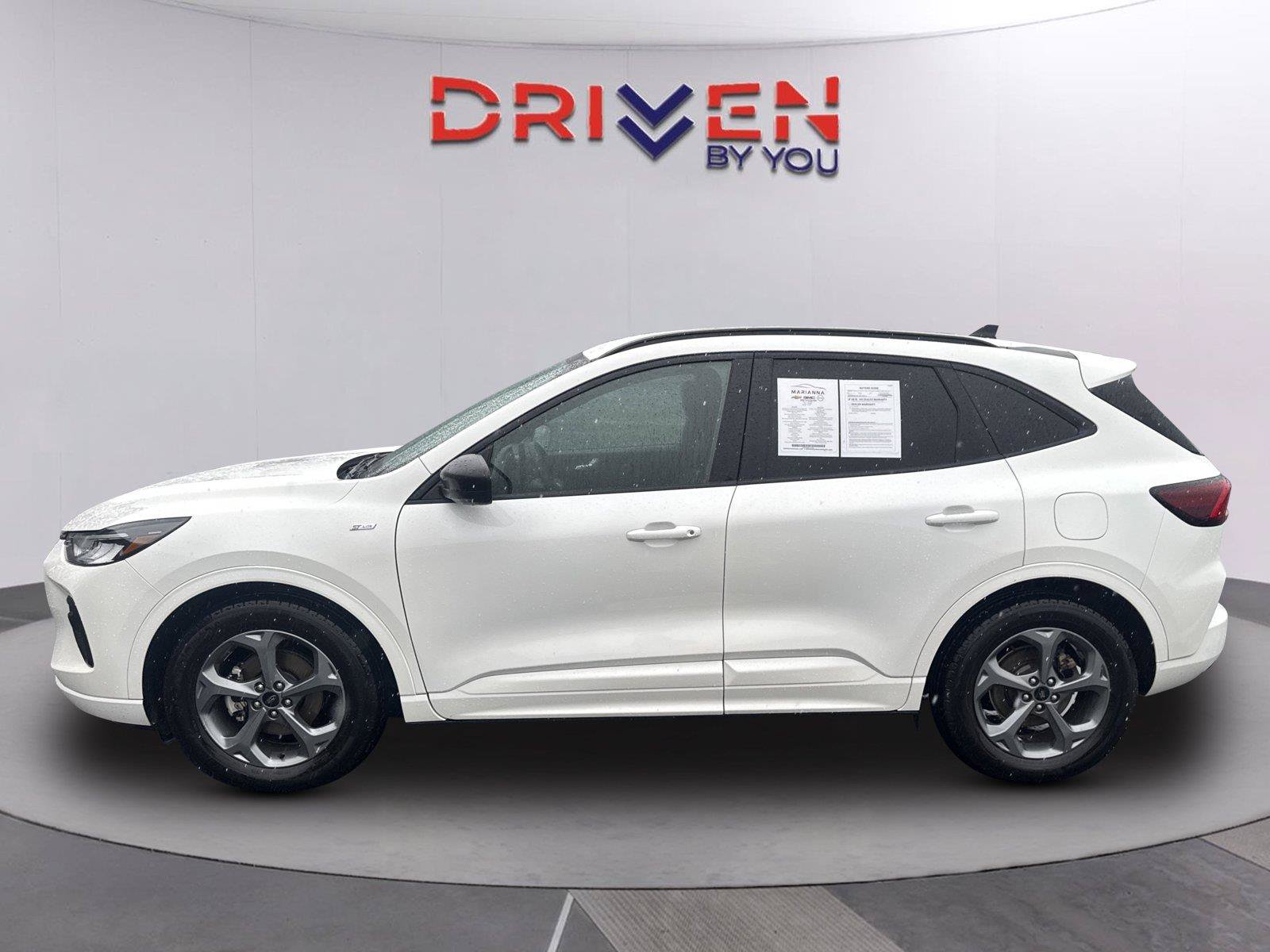 Used 2023 Ford Escape ST-Line w/ Tech Pack #1 FWD image 6