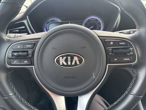 Used 2020 Kia Niro LXS image 13