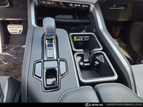 New 2026 Lexus TX 500h AWD image 19