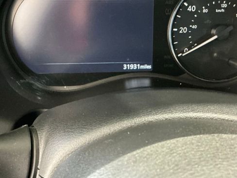 Used 2024 Nissan Kicks SV FWD image 28